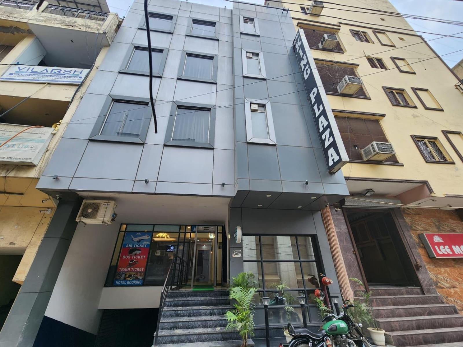 King Delhi Airport Hotel New Delhi Bagian luar foto